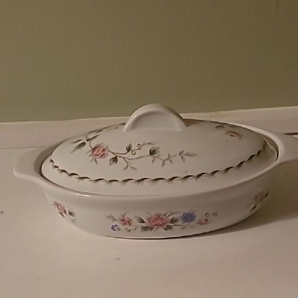 Andrea Oven to Table Cookware - Picture 1 of 9